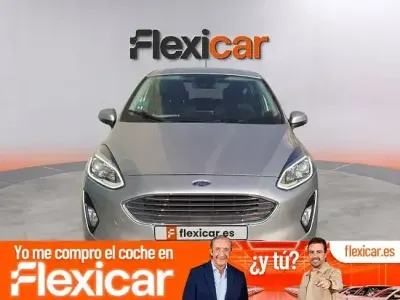 Usado Ford Fiesta Titanium 85 CV (62 kW) 2017 Gris Utilitario