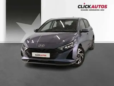 Usado Hyundai i20 80 CV (58 kW) 2025 Azul Utilitario