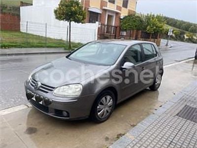 Usado VW Golf V 105 CV (77 kW) 2007 Beige Berlina