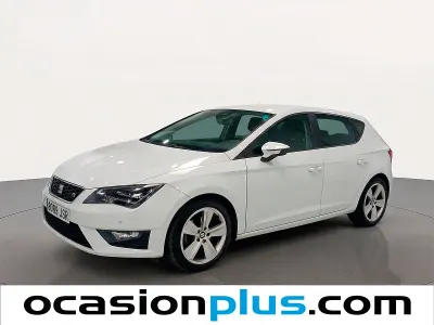 Usado Seat Leon FR 125 CV (91 kW) 2016 Blanco Utilitario