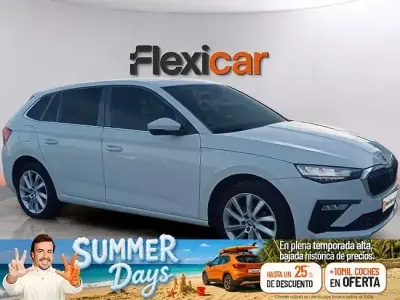 Usado Skoda Scala Selection 115 CV (84 kW) 2024 Blanco Utilitario