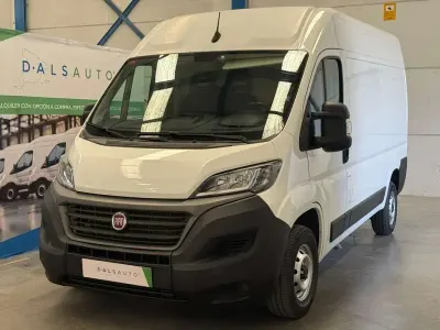 Usado Fiat Ducato 136 CV (100 kW) 2021 Blanco Van