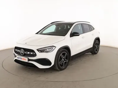 Usado Mercedes GLA200 AMG line 150 CV (110 kW) 2020 Blanco SUV