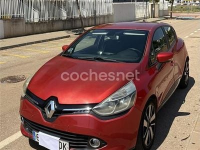Usado Renault Clio IV Expression 90 CV (66 kW) 2015 Rojo Berlina