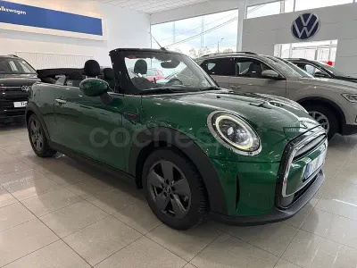 Usado Mini Cooper Cabriolet 136 CV (100 kW) 2021 Verde Descapotable
