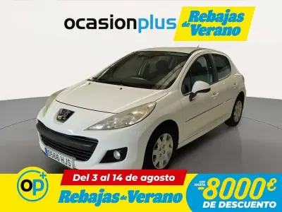 Usado Peugeot 207 Business-Line 70 CV (51 kW) 2012 Blanco Utilitario