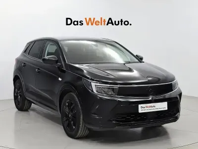 Używany Opel Grandland X 131 KM (96 kW) 2023 Czarny SUV