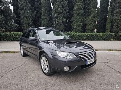 Usado Subaru Outback 150 CV (110 kW) 2008 Negro Familiar