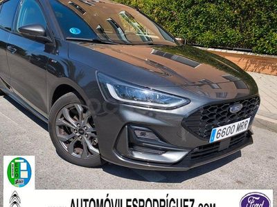 Usado Ford Focus ST-Line 155 CV (114 kW) 2024 Gris / plata Berlina