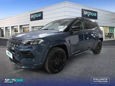 Usado Jeep Compass 240 CV (176 kW) 2022 Gris SUV