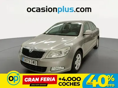 Usado Skoda Octavia 105 CV (77 kW) 2010 Beige Berlina