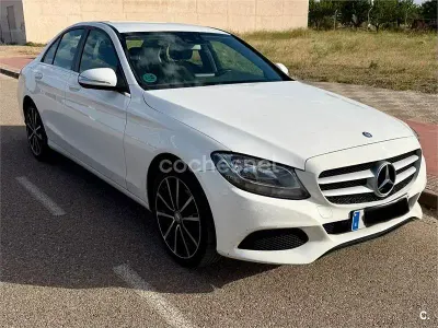 Usado Mercedes C220 170 CV (125 kW) 2014 Blanco Berlina