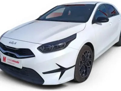 Usado Kia Ceed Style 101 CV (74 kW) 2025 Blanco Utilitario