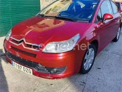Usado Citroën C4 92 CV (67 kW) 2006 Granate Berlina