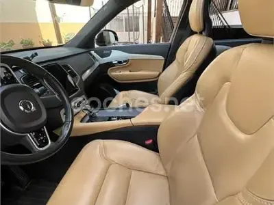 Usado Volvo XC90 Momentum 235 CV (172 kW) 2017 Negro SUV