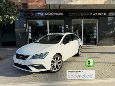 Usado Seat Leon ST FR 125 CV (91 kW) 2018 Blanco Familiar