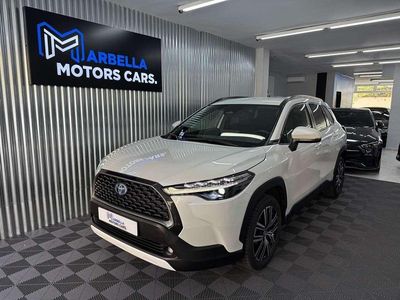 Blanco Usado 2023 Toyota Corolla Cross Style SUV | 31.990 €