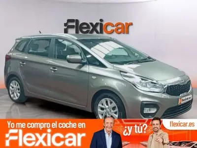 Usado Kia Carens 136 CV (100 kW) 2018 Gris Monovolumen