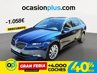 Usado Skoda Superb Ambition 150 CV (110 kW) 2016 Azul Familiar