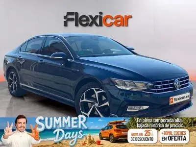Usado VW Passat R-line 150 CV (110 kW) 2020 Azul Berlina