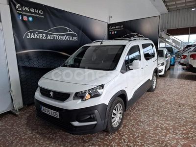 Usado Peugeot Rifter Active 130 CV (95 kW) 2019 Blanco Monovolumen