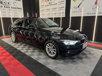 Usado BMW 318 150 CV (110 kW) 2017 Negro Berlina