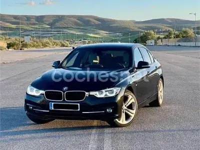 Usado BMW 318 Comfort Edition 150 CV (110 kW) 2016 Negro Berlina