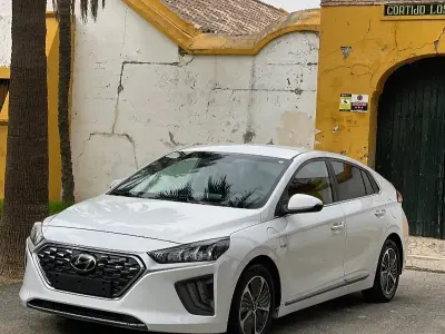 Usado Hyundai Ioniq 141 CV (103 kW) 2020 Blanco Utilitario
