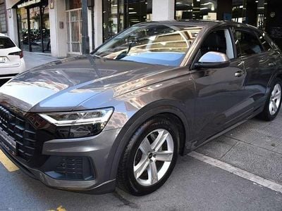 Usado Audi Q8 286 HP (210 kW) 2024 Cinzento SUV