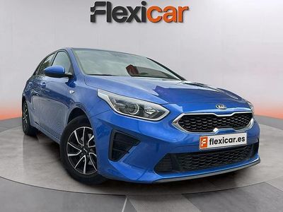 Usado Kia Ceed Plus 101 CV (74 kW) 2018 Azul Utilitario