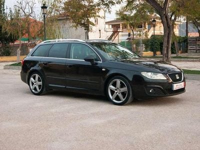 Usado Seat Exeo Sport 143 CV (105 kW) 2010 Negro Familiar