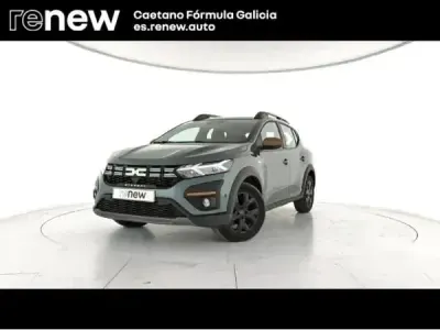 Usado Dacia Sandero Extreme 101 CV (74 kW) 2025 Verde Berlina