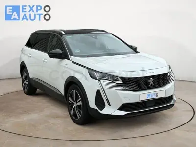 Usado Peugeot 5008 GT 130 CV (95 kW) 2022 Blanco SUV