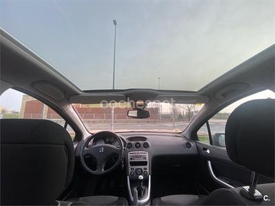 Usado Peugeot 308 Premium 112 CV (82 kW) 2009 Granate Berlina