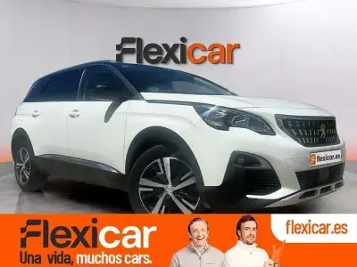 Usado Peugeot 5008 GT 130 CV (95 kW) 2021 Blanco SUV