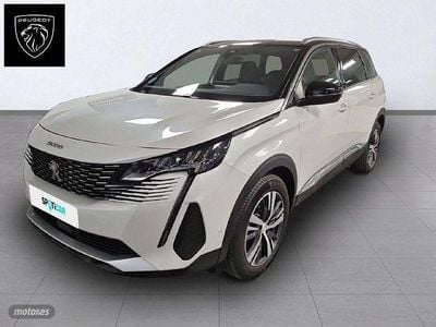 Blanco Usado 2024 Peugeot 5008 Allure Monovolumen | 31.900 € (Caro)