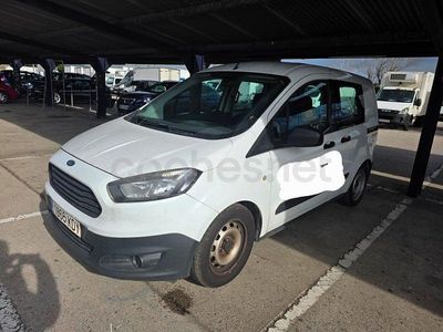 Blanco Usado 2017 Ford Tourneo Courier Trend Monovolumen | 9999 € (Caro)