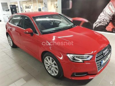 Usado Audi A3 Sport 116 CV (85 kW) 2018 Rojo Berlina