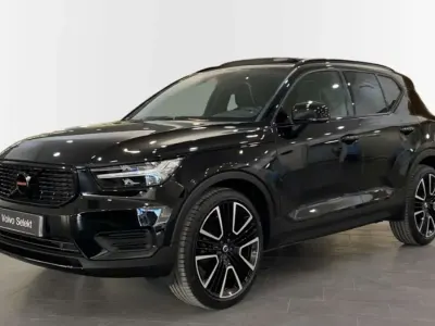 Usado Volvo XC40 R-Design 163 CV (119 kW) 2020 Negro SUV