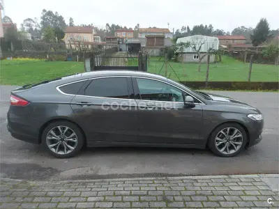 Usado Ford Mondeo Titanium 150 CV (110 kW) 2015 Gris / plata Berlina