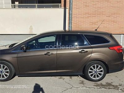 Używany Ford Focus Titanium 120 KM (88 kW) 2016 Brązowy Kombi
