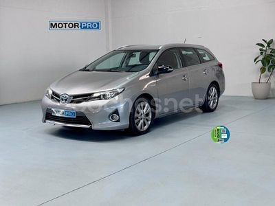Toyota Auris Hybrid