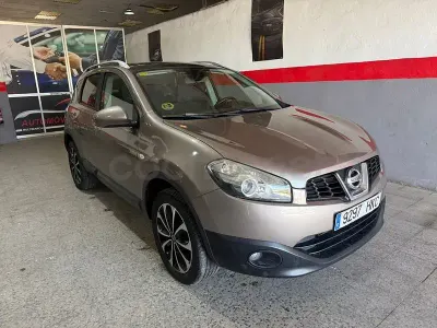 Usado Nissan Qashqai Acenta 110 CV (80 kW) 2012 Gris / plata SUV