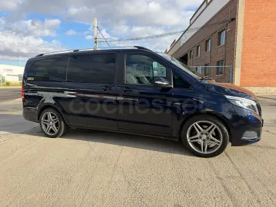 Usado Mercedes V220 Avantgarde 163 CV (119 kW) 2015 Azul Monovolumen