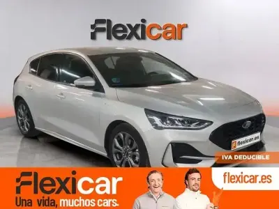Käytetty Ford Focus ST-Line 155 HP (114 kW) 2024 Harmaa