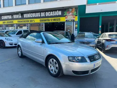 Usado Audi A4 Cabriolet 220 CV (161 kW) 2004 Gris / plata Descapotable