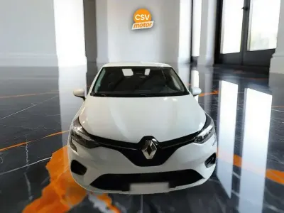 Usado Renault Clio V Zen 140 CV (102 kW) 2022 Blanco Utilitario