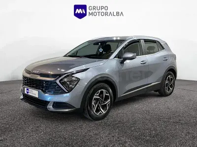Usado Kia Sportage 160 CV (117 kW) 2025 Gris / plata SUV