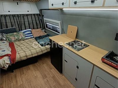 Usado Ford Transit 76 CV (55 kW) 2001 Blanco Familiar