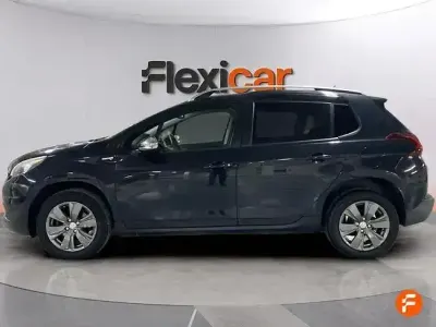 Usado Peugeot 2008 Style 110 CV (80 kW) 2018 Azul SUV
